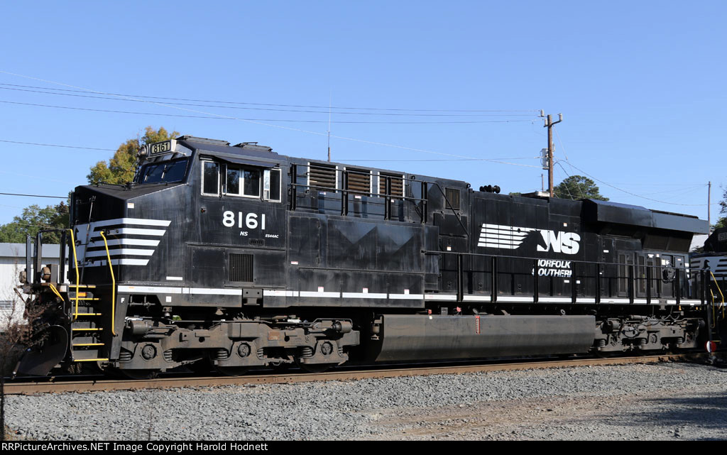 NS 8161